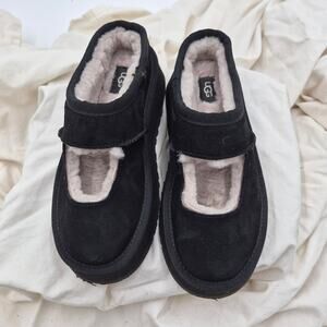 UGG Bea Mary Jane black suede upper plush sheepskin lining platform women size 6